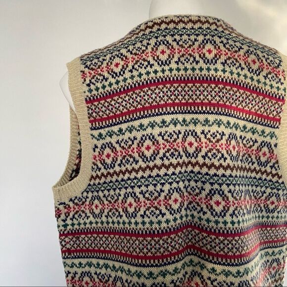 Vintage 70s Floral Embroidery  sweater Vest Faire Isle - Picture 8 of 12
